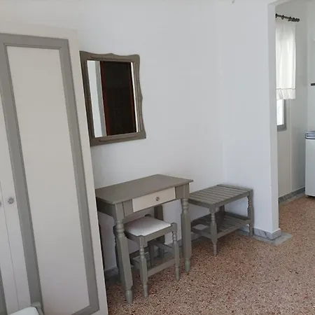 Ξενοδοχείο με διαμερίσματα Vanta Studio